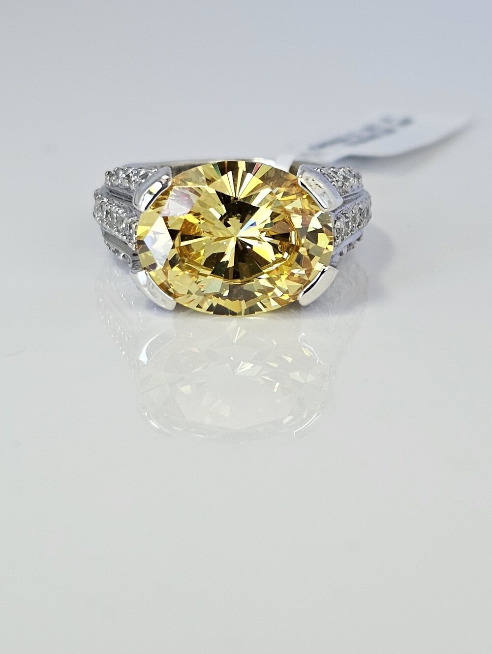 Genuine Michael Valittuti Yellow Canary & White Diamond Simulant Ring Size 8